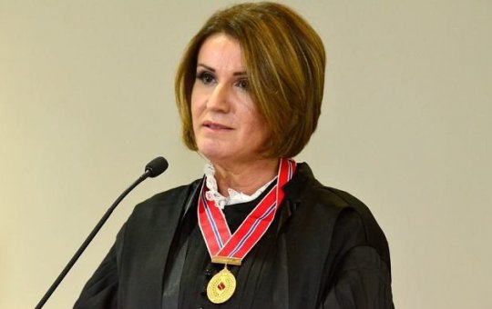 Ex-chefe do MP da Bahia dava informações sigilosas à família de investigados