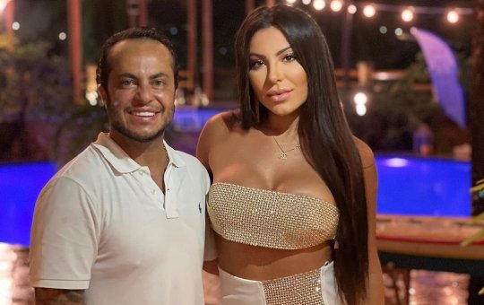 BBB: Esposa de Thammy Miranda se irrita com Eslô por chamar Linna de "amigo"