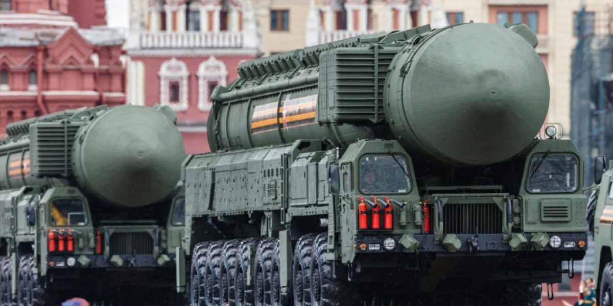 Guerra na Ucrânia: Putin põe forças nucleares em alerta máximo