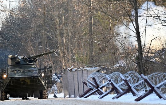 "Deve-se deixar Kiev de trem na 1ª oportunidade", diz embaixada brasileira