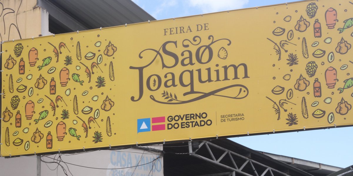 Confusão: Dois homens trocam socos na Feira de São Joaquim, em Salvador