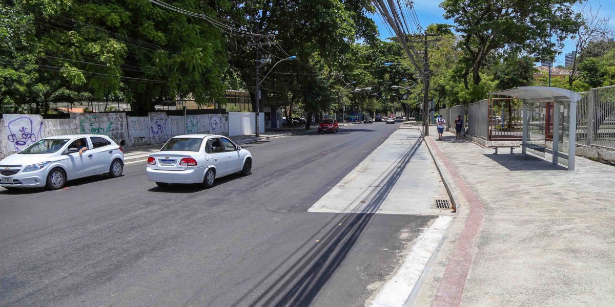Obras na Avenida Milton Santos, em Salvador, estão 95% concluídas