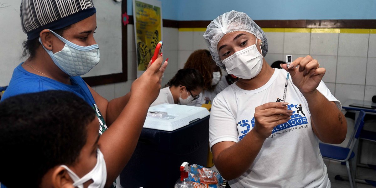 Covid-19: Pais e professores destacam importância da vacinação de crianças