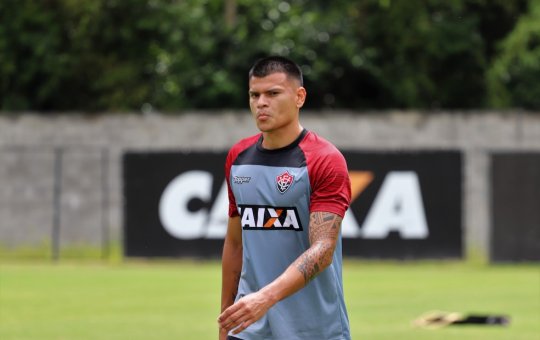 Vitória quita dívida com Walter Bou após receber dinheiro da venda de Samuel