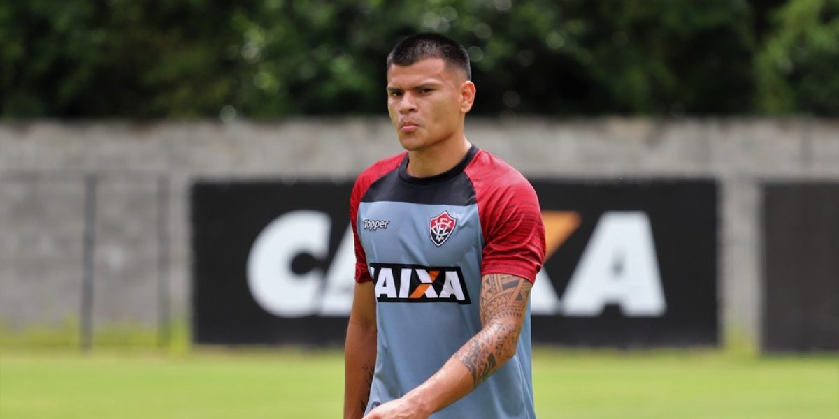 Vitória quita dívida com Walter Bou após receber dinheiro da venda de Samuel