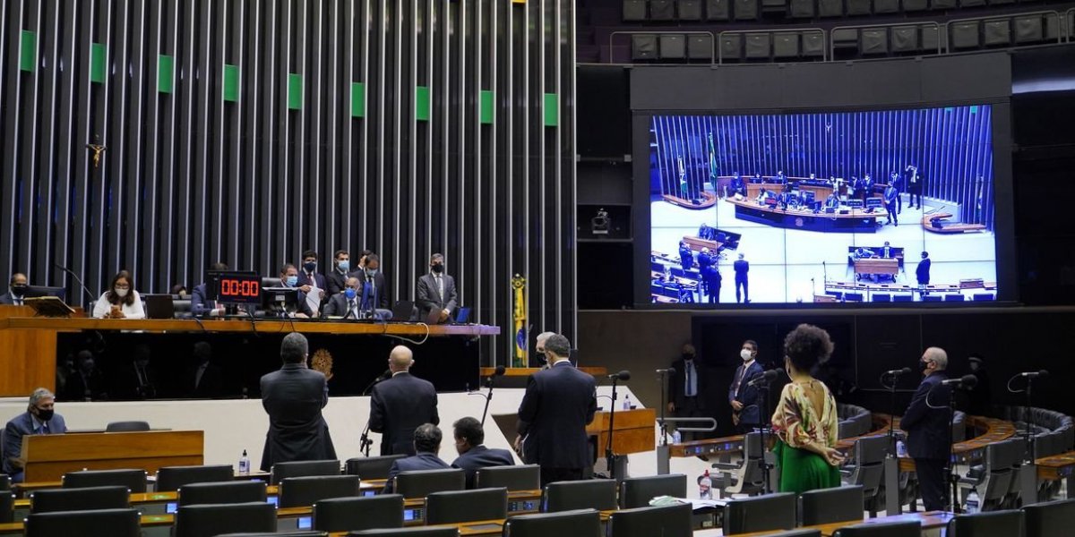 Janela partidária começa nesta quinta-feira (3)