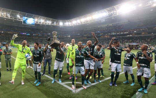 Recopa Sul-Americana: Palmeiras supera Athletico-PR e fatura título