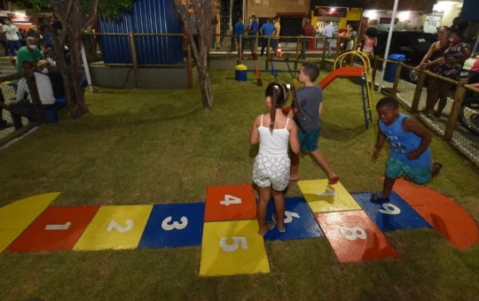 Bruno Reis inaugura equipamento de lazer e convivência em Jardim Nova Esperança