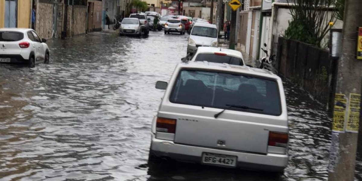Salvador amanhece novamente com forte chuva; Codesal já recebeu notificações