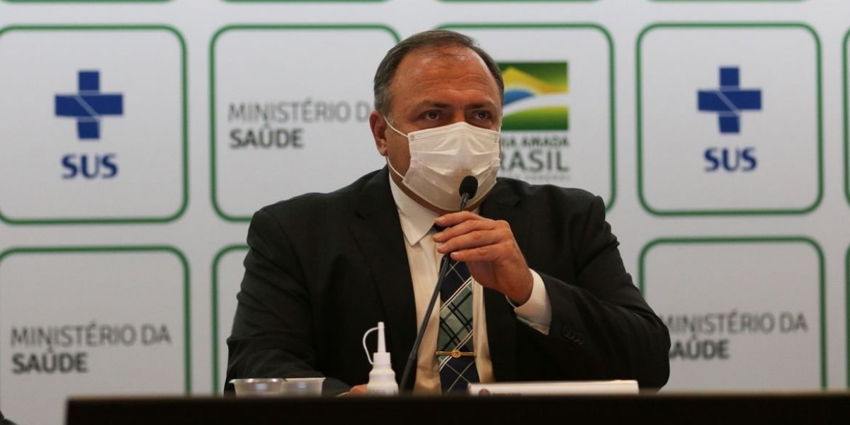 DOU publica transferência do ex-ministro Pazuello para a reserva do Exército