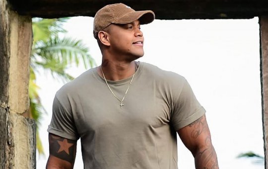 Em parceria com MC Don Juan e Mari Fernandez, Léo Santana lança novo piseiro