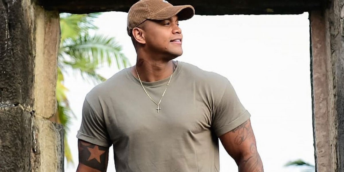 Em parceria com MC Don Juan e Mari Fernandez, Léo Santana lança novo piseiro