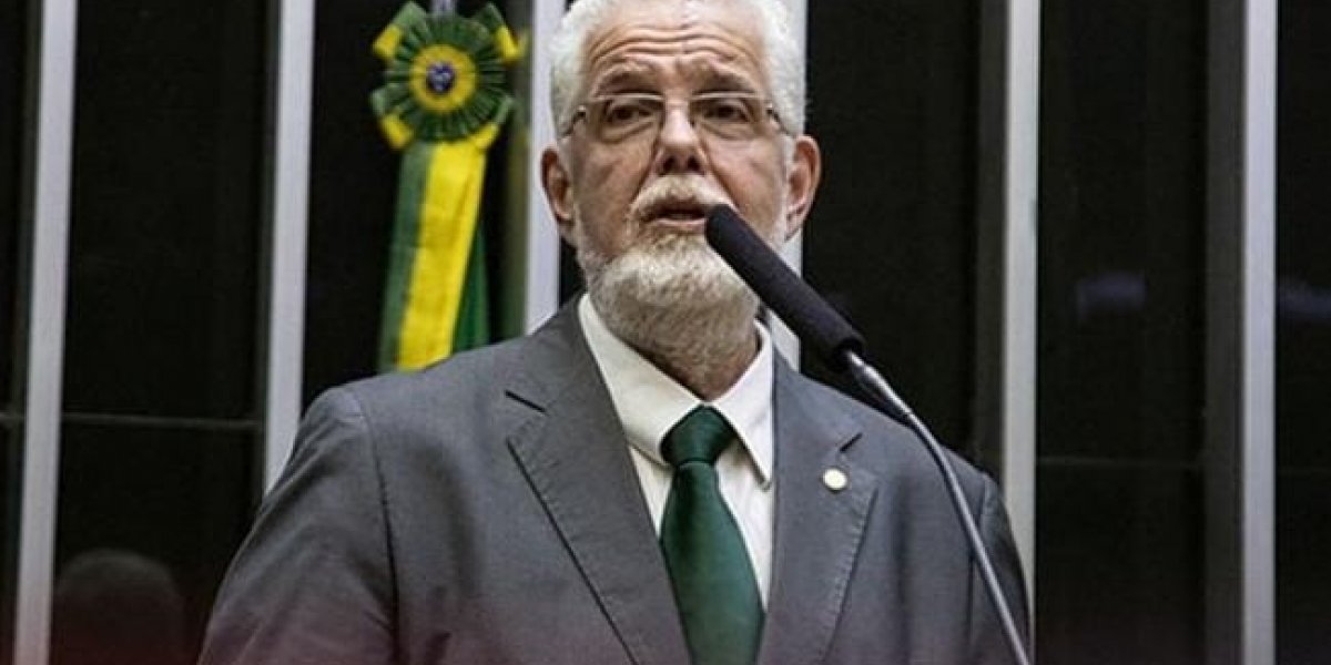 Deputado comemora anúncio de candidatura do PT ao governo da Bahia