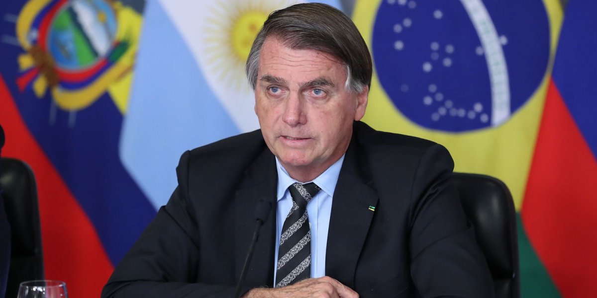 Com presença de Bolsonaro, evento sobre mulheres só tem palestrantes homens