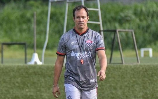 Ausência de gols incomoda Dado Cavalcanti: "equipe que cria, mas não conclui"