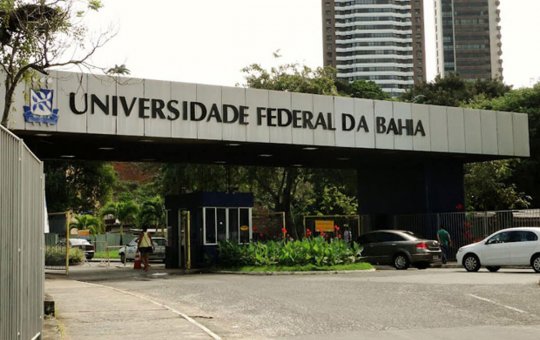 Universidades federais baianas vão exigir comprovante de vacina contra Covid-19