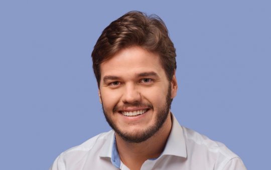 Prefeito de Campina Grande critica vazamento de vídeo íntimo da sogra