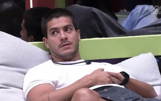 Arthur Aguiar revela ter ouvido Eslovênia e Laís comemorarem sua saída de prova