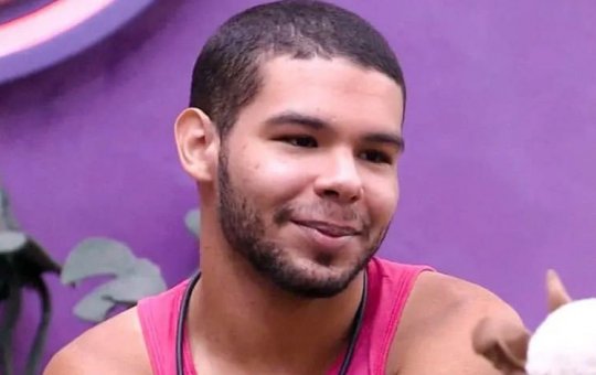 "Pior dia pra mim", diz Eli sobre possível eliminação de Vyni