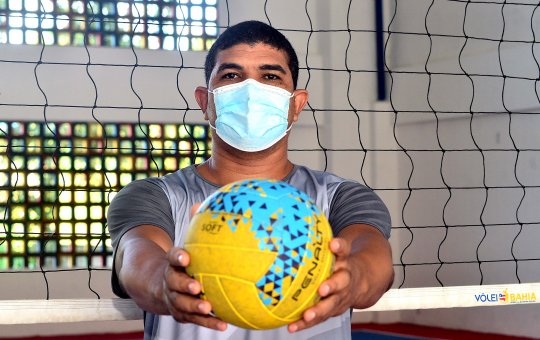 Ex-aluno do Subúrbio 360 é selecionado para base do Sada Cruzeiro de vôlei