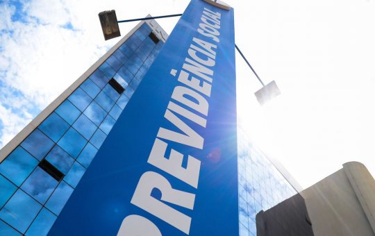 Aposentados e pensionistas terão décimo terceiro antecipado