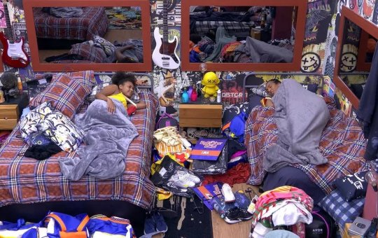 BBB 22: Linn da Quebrada diz a Jessilane que está querendo beijar na boca