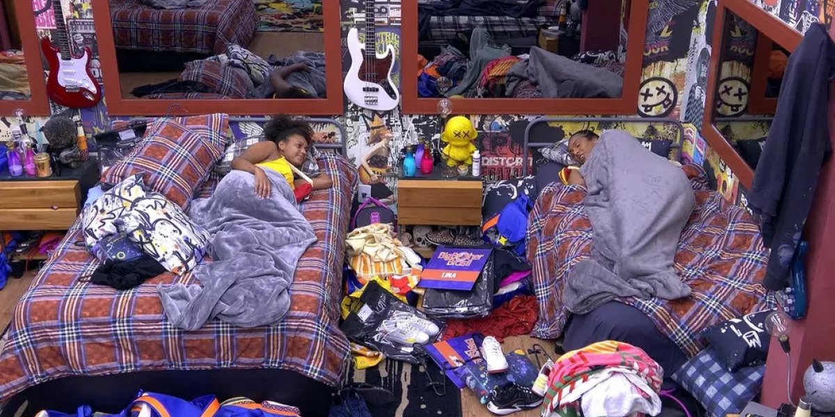 BBB 22: Linn da Quebrada diz a Jessilane que está querendo beijar na boca