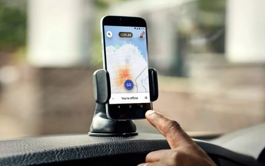 Homem é executado após carro por aplicativo ser interceptado em Salvador