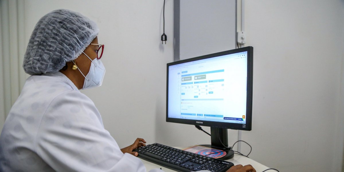 Prefeitura de Salvador nomeia mais 58 profissionais de saúde