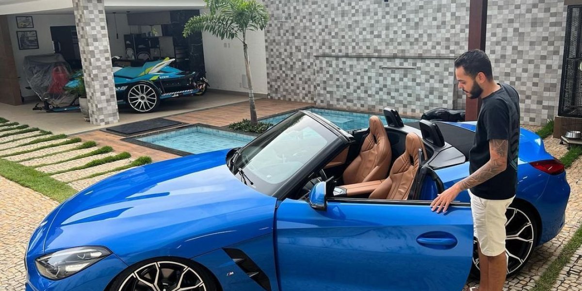 Polícia Civil apreende mais quatro carros do youtuber Klebim, preso em operação