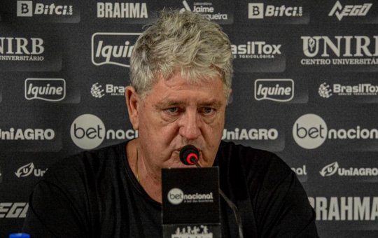 Após classificação, Geninho diz que Vitória precisa de reforços