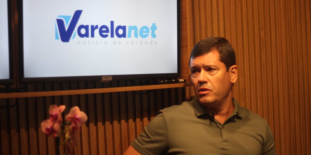 "Decisão política", diz Tinoco sobre Rui liberar público sem limitações na Bahia