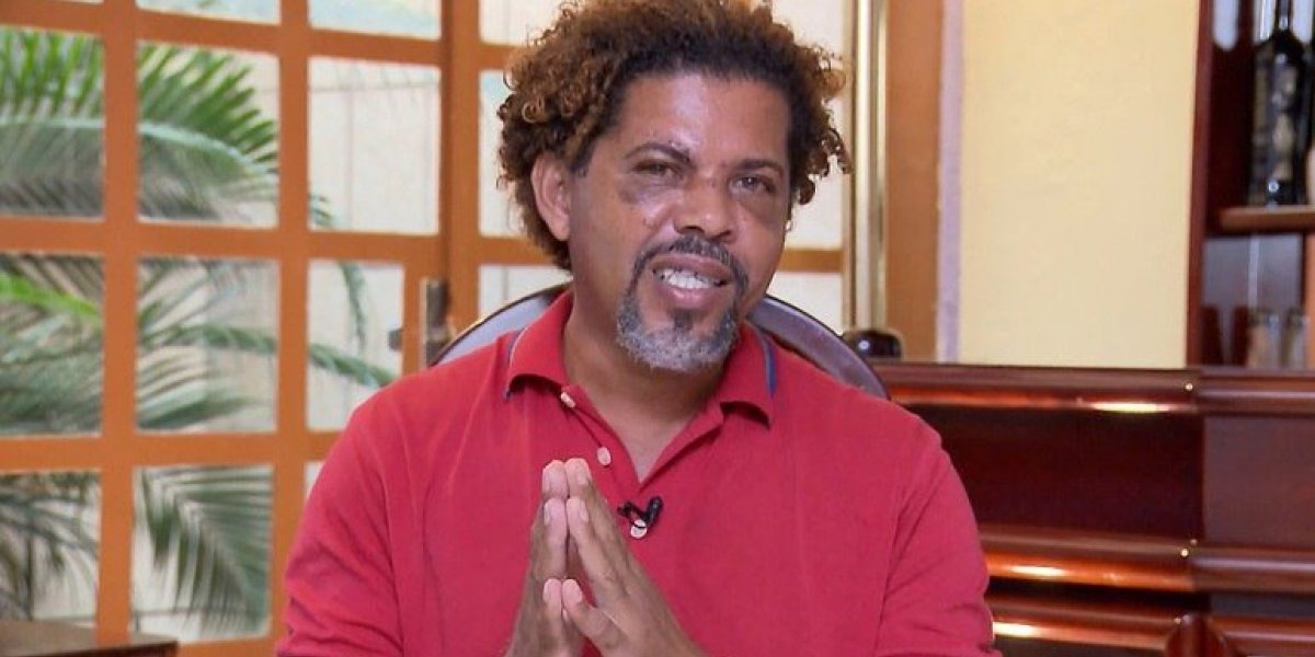 Morador de rua flagrado com esposa de personal aparece em carro importado