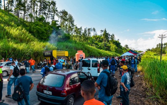 Entidades e população realizam ato em frente à Refinaria de Mataripe