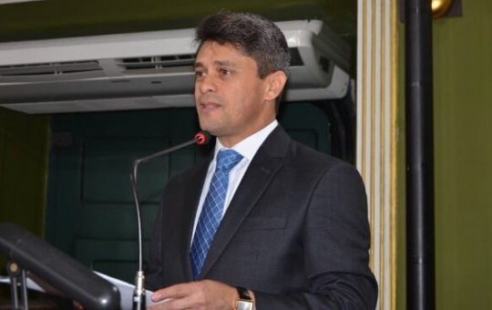 Eleições: Luiz Carlos anuncia saída da Seinfra e indica substituto