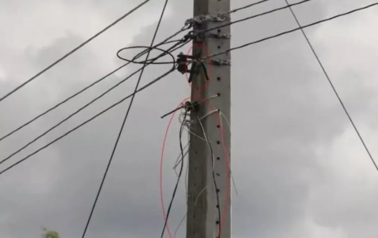 Quatro homens são eletrocutados enquanto tentavam fazer um "gato" na Bahia