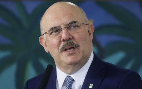 Governo publica saída de Milton Ribeiro, ministro da Educação de Jair Bolsonaro