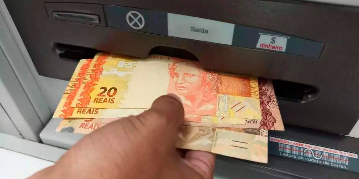 Pagamento do abono salarial a trabalhadores nascidos em novembro está liberado