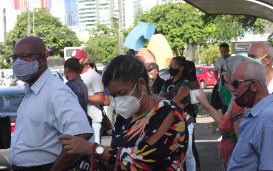 Paralisação dos rodoviários gera transtorno para a população de Salvador