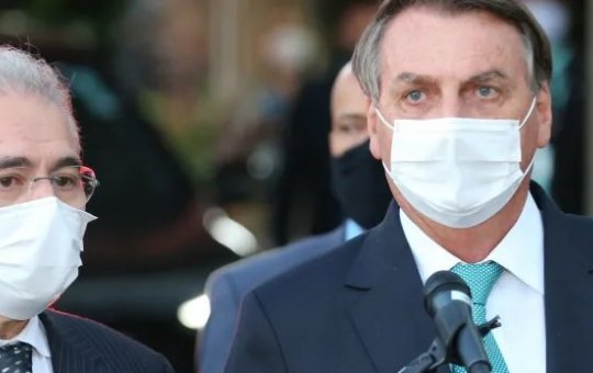 Governo federal deve "rebaixar" a pandemia para endemia nesta quinta