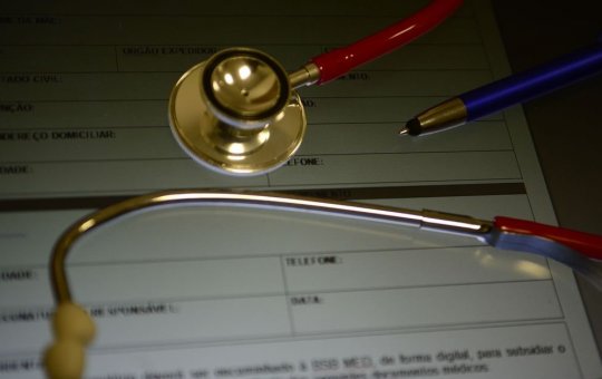 Planos de saúde são obrigados a oferecer sites para clientes