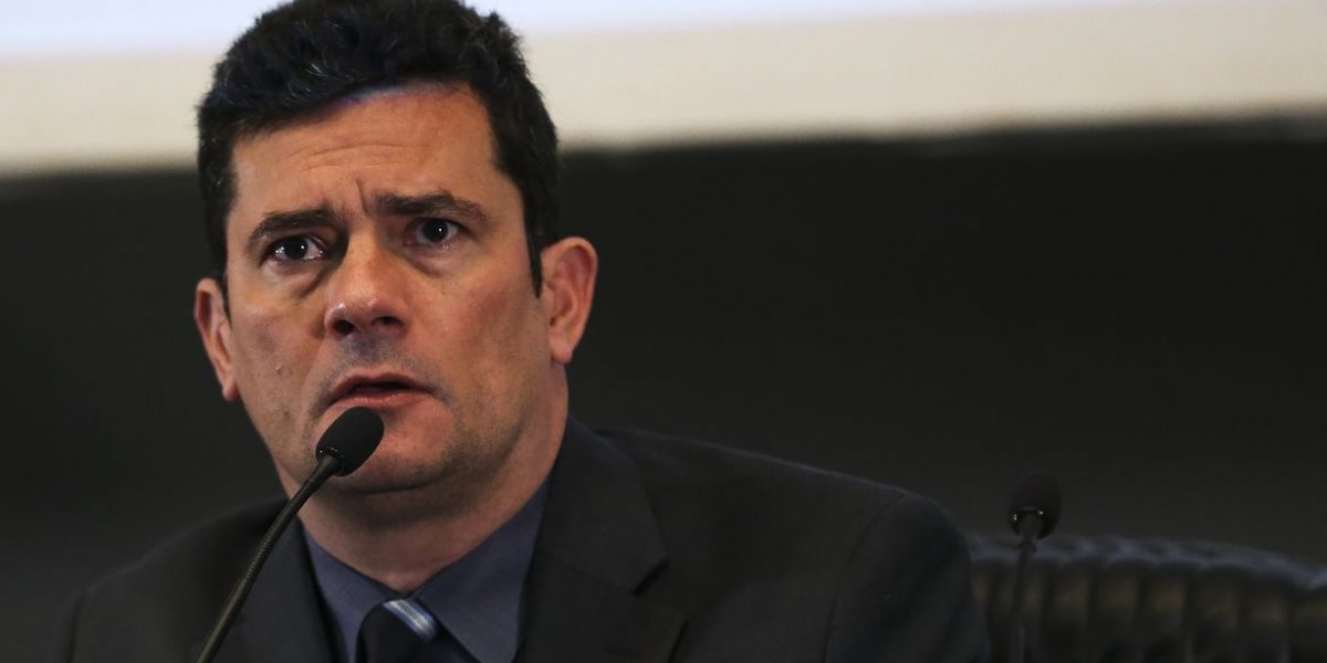 Podemos acusa Moro de "traição" após saída do partido
