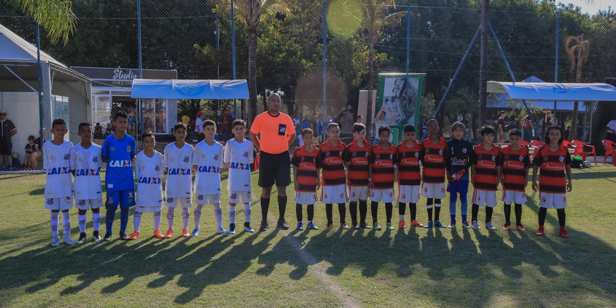 Competição infanto-juvenil atrai times de cinco países para Salvador