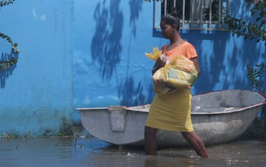 Famílias atingidas pelas chuvas em Ilhéus recebem auxílio da Cáritas Brasileira