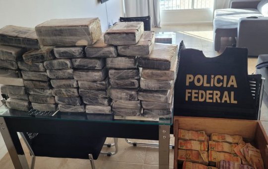 PF apreende malote com cocaína e dinheiro no Canela, em Salvador