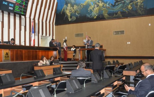 Alba aprova reajuste do salários dos professores