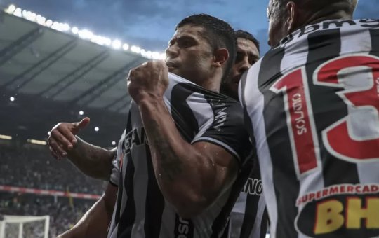 Atlético-MG supera o Cruzeiro e é campeão mineiro