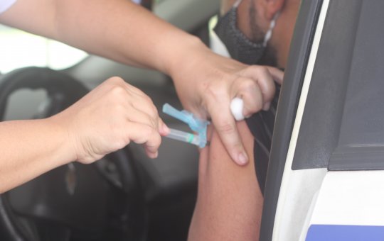 Casos acumulados de covid-19 passam de 30 milhões no Brasil