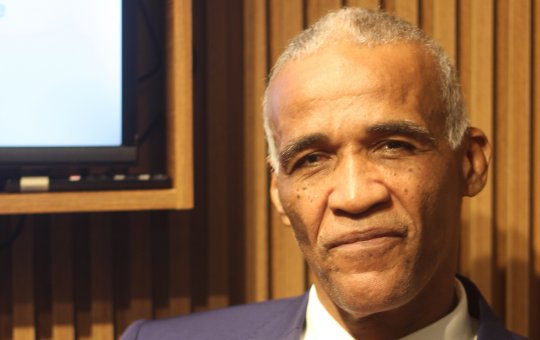 Pastor Sargento Isidório indica apoio ao PT e diz ter "gratidão" a Wagner e Rui