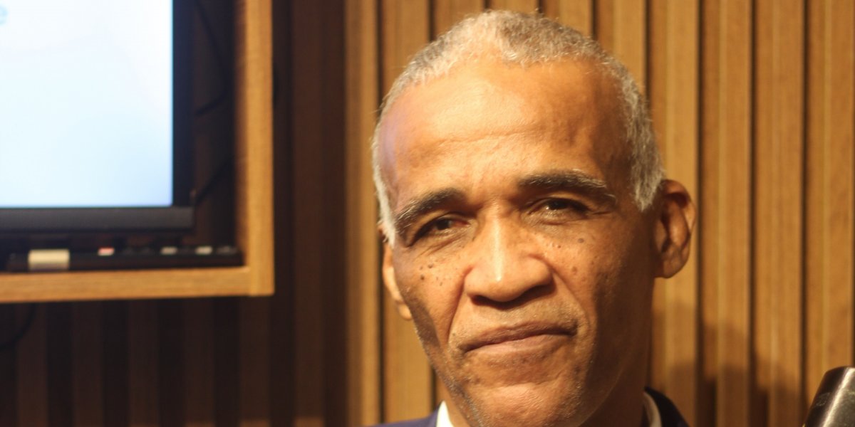Pastor Sargento Isidório indica apoio ao PT e diz ter "gratidão" a Wagner e Rui